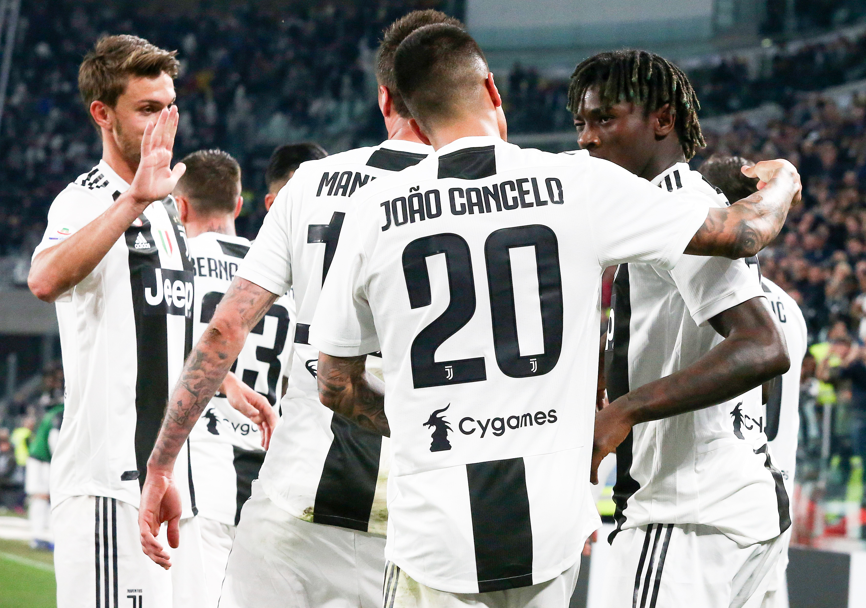 曼联解雇公告给予阿莫林暴击 头衔是coach而非manager