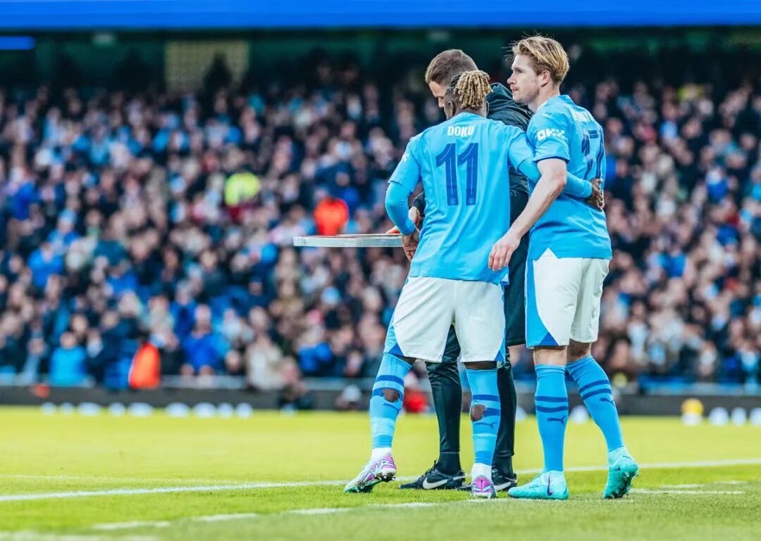 杰曼上篮不进 周琦神兵天降补扣得手