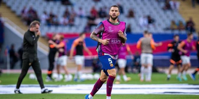 曼联球迷热议：“水货”原来并不弱，是阿莫林妨碍了他爆发