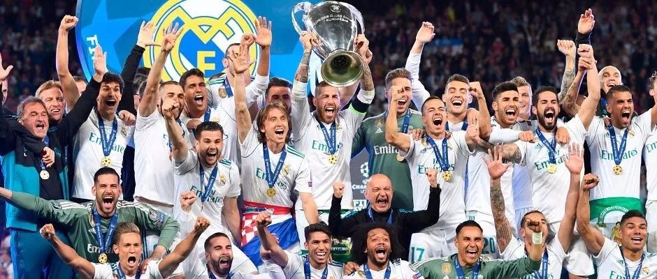 为啥拿着有阿森纳队徽的杯子？弗兰克：要是故意的那我可真蠢