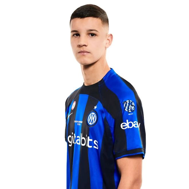 41岁仍巅峰！詹姆斯用实力书写逆龄传奇，球迷盼他征战更长久