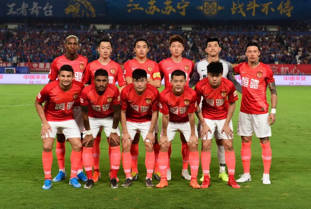 2月全球收入榜：王者稳居榜首，《恋与深空》2.2亿营收排第19